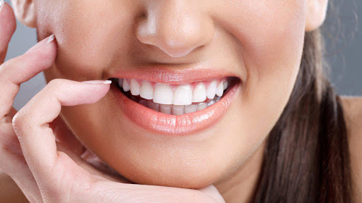 Smile Dental Wellness - Inés M. Acarón, Dentista