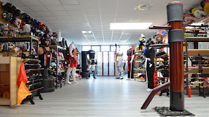 Photo n°3 de DragonSports à Montblanc (Magasin d'accessoires pour arts martiaux)