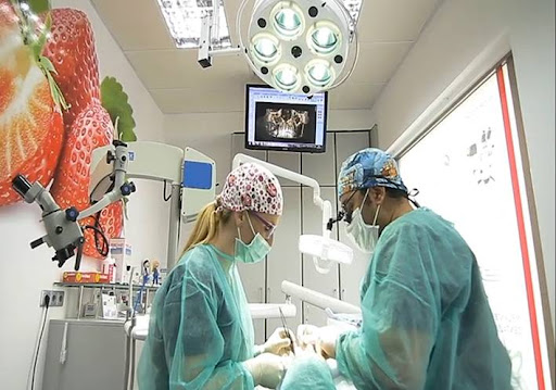 DENTAL IMPLANTOLOGIE