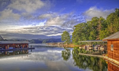 Photos of Laurel Marina & Yacht Club