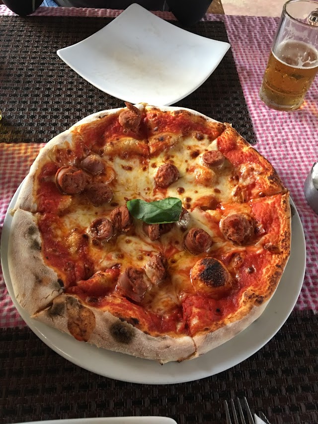 Regina Pizzeria