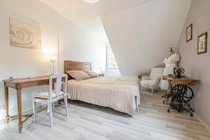 Photo n°12 de Au Chat Verrier - Chambre d'hôtes à Bagneaux-sur-Loing (Hôtel)