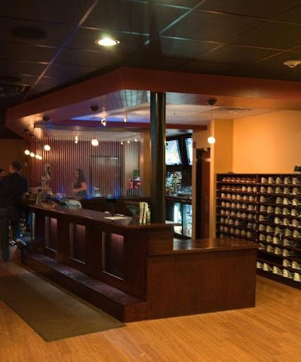 Strike Ten Lanes & Lounge - Thumbnail