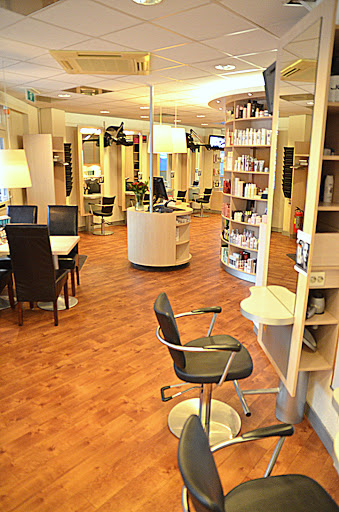 Jon Karelse Intercoiffure - Thumbnail