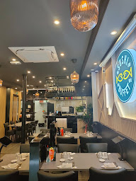 Photo n°27 de Sushi buffet - Restaurant de sushi Paris 10 à Paris (Sushi à emporter)