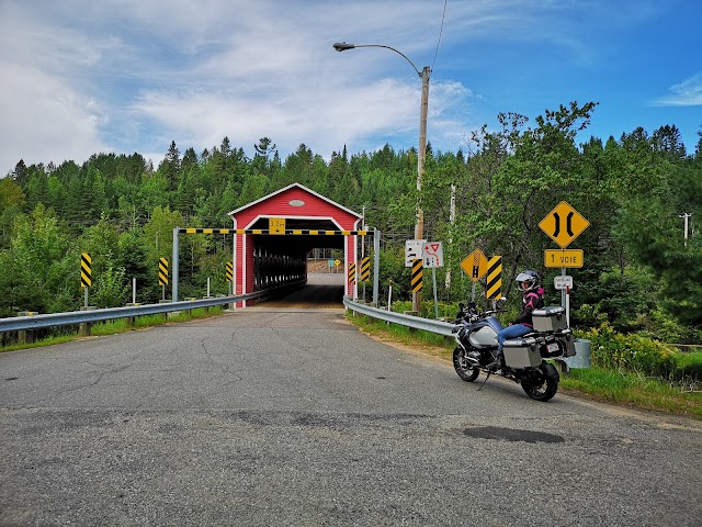 Pont couvert Ducharme
