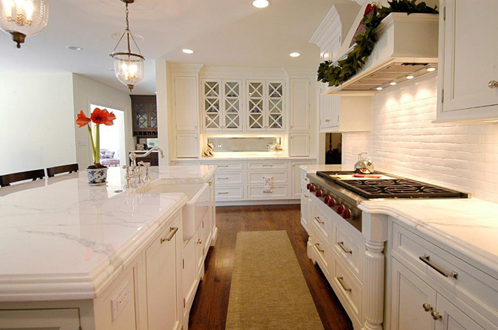 Elegant Kitchen Interiors West Vancouver