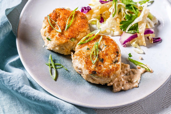 Tommy Bahama Restaurant, Bar & Store by null