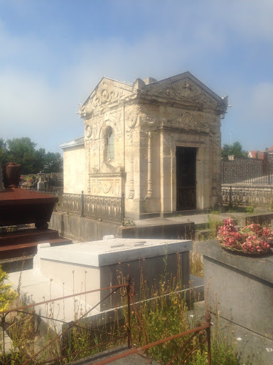 Cimetière de Saint-Léonard 62360