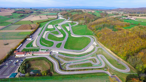 Photo de Formula Kids - École de pilotage enfants Lyon et école de conduite enfants circuit Chateau-Gaillard le Bugey (01) à Château-Gaillard (01500)