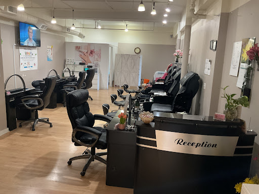 Lili's Nails Salon - Thumbnail