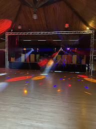 Photo n°4 de 22 steph animation à Yffiniac (Disc-jockey)