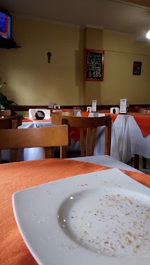 Cafeteria Restaurante LA FAMILIA, Author: Alejandro Salinas