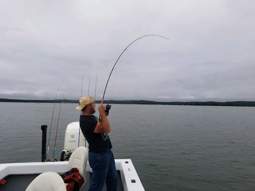 Striper Hunter Guide Service Lake Texoma - Thumbnail