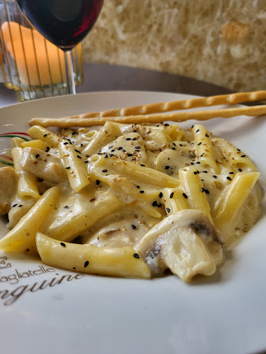 Ristorante & Gelateria PAZZA - Thumbnail