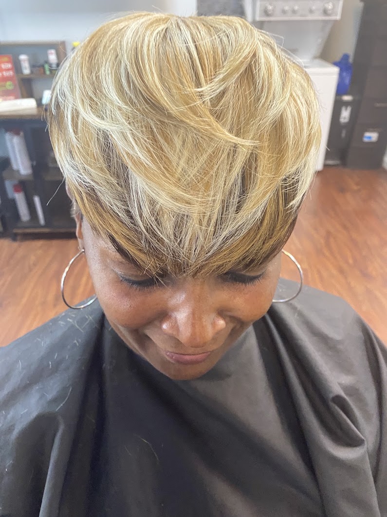 Revamp Renue hair salon