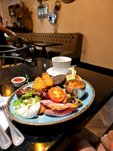 Rapps Cafe - Visual
