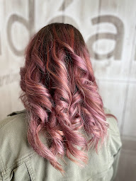 Photo n°15 de En Ideal coiffeur chalon à Chalon-sur-Saône (Salon de coiffure)