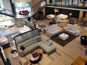 Photo n°9 de Cuir Center - Saint-Egrève à Saint-Égrève (Magasin d'ameublement et de décoration)