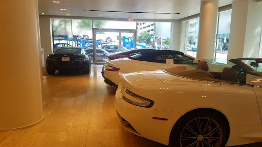 Napleton's Aston Martin Chicago - Thumbnail