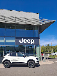 Photo n°1 de JEEP AUBAGNE - ADP PARASCANDOLA à Aubagne (Concessionnaire Jeep)