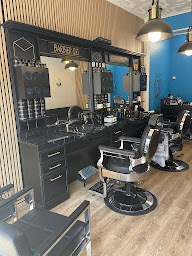 Photo n°3 de Barbier Coiffeur ozi à Orléans (Salon de coiffure)