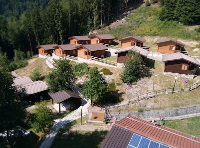 Camping & Chalet Pian della Regina Loc. Plà de le Egie, 25040 Cevo BS, Italia