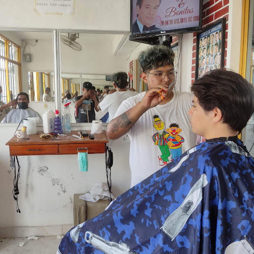 Barbería / Peluquería "Los Reyes"