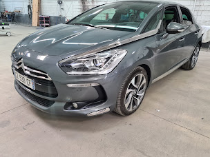 Photo n°19 de Carrosserie LAMOUROUX à Bon-Encontre (Garage automobile)