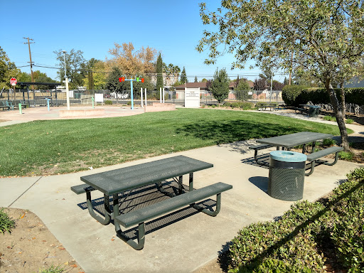 Fountain Plaza Park