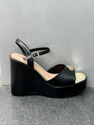 Esse Shoes Gallery - Italy