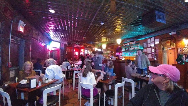 Louie's