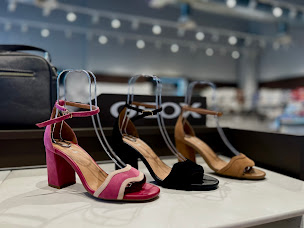 Photo n°12 de Geox à Romans-sur-Isère (Magasin de chaussures)