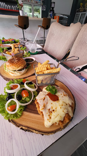 Speed Lounge & Bar