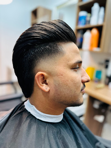 B TOWN BARBER - Thumbnail
