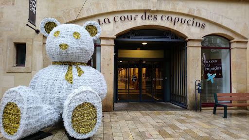 Centre commercial La Cour des Capucins Logo