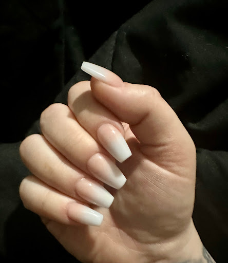 Sealy Nails - Visual