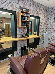 Photo n°19 de Le Salon By M à Saint-Étienne-de-Montluc (Salon de coiffure)