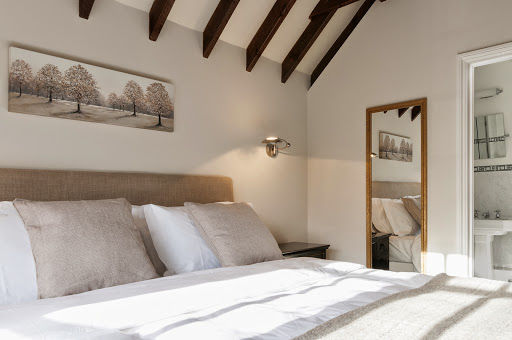 Hurtwood Hotel Bed & Breakfast - Thumbnail