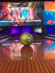 Photo n°9 de Smile World- Montigny à Montigny-le-Bretonneux (Salle de billard)