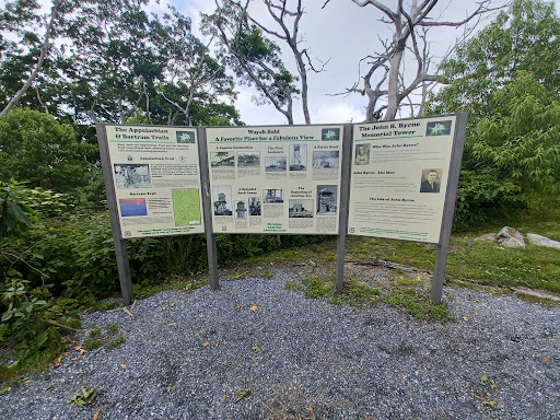 National Forest Observation Tower Trailhead parking - Thumbnail
