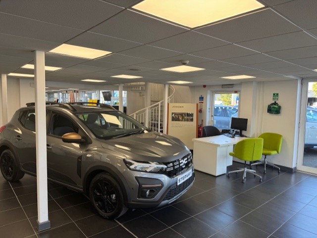 Vertu Dacia Exeter photo 2