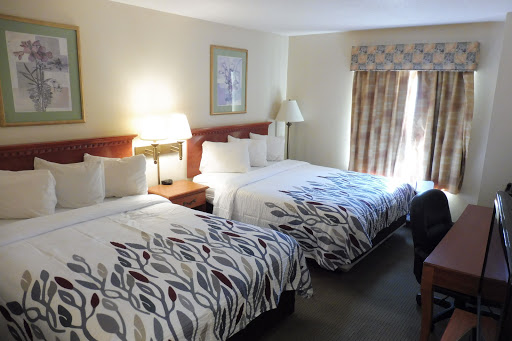 Red Roof Inn & Suites Galloway - Thumbnail