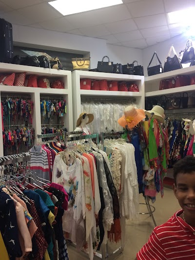 Photos of Mega Moda