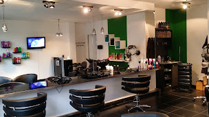 Photo n°3 de M'raude à Chantonnay (Salon de coiffure)