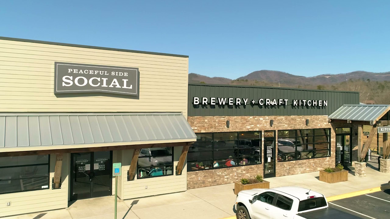 Peaceful Side Social Brewery + Craft Kitchen