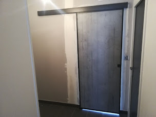 Photo n°30 de RIM l'Expert Fenêtre à Saint-Amand-Longpré (Magasin de stores et de rideaux)