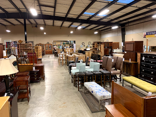 Upscale Consignment Furniture & Decor - Thumbnail