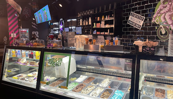Creams Cafe