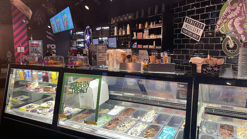 Creams Cafe — photo
